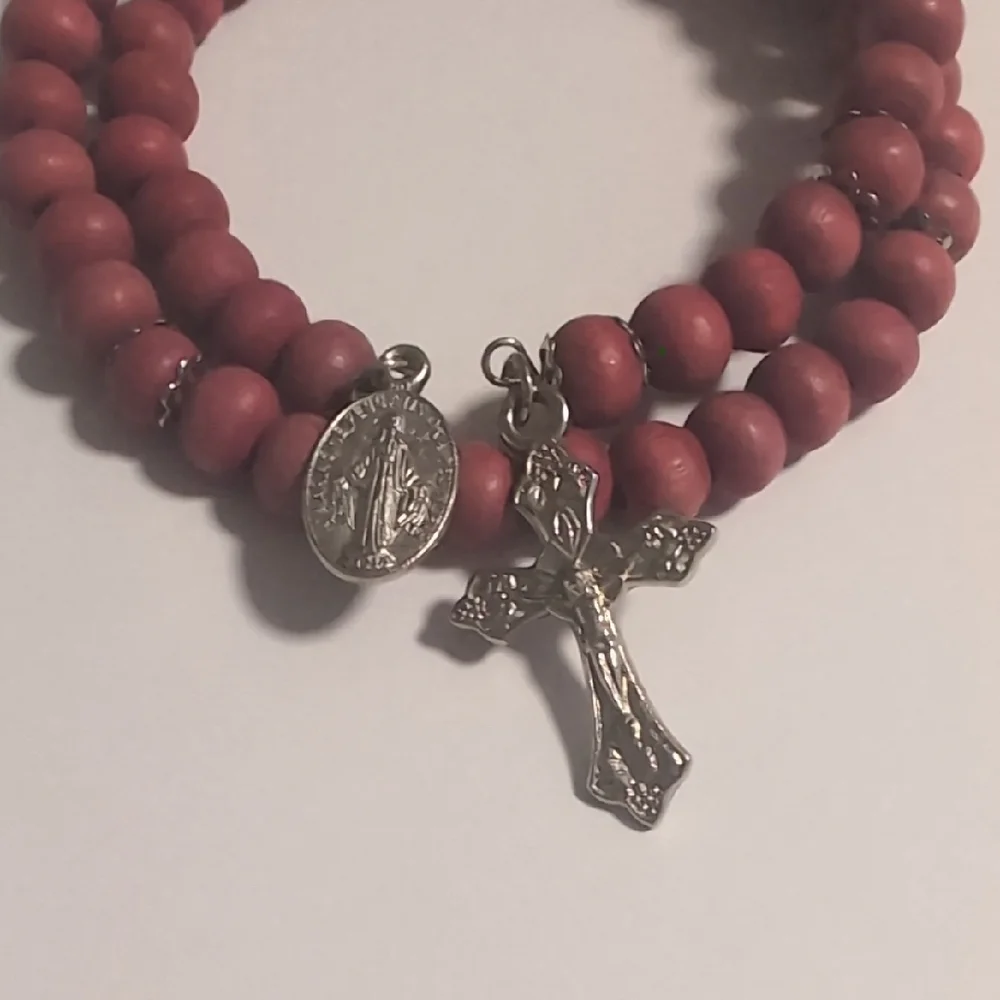 Elegant Dark Pink Beaded Bracelet with Silver Catholic‎ Cross Charms